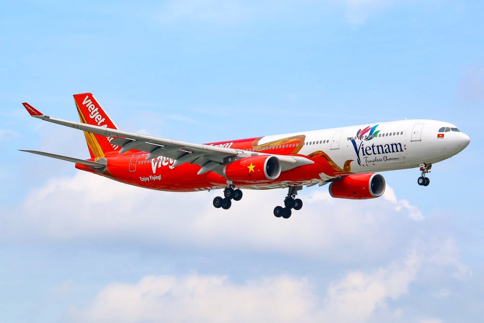 Vietjet Air wins Global Workplace Awards – what this means for passengers