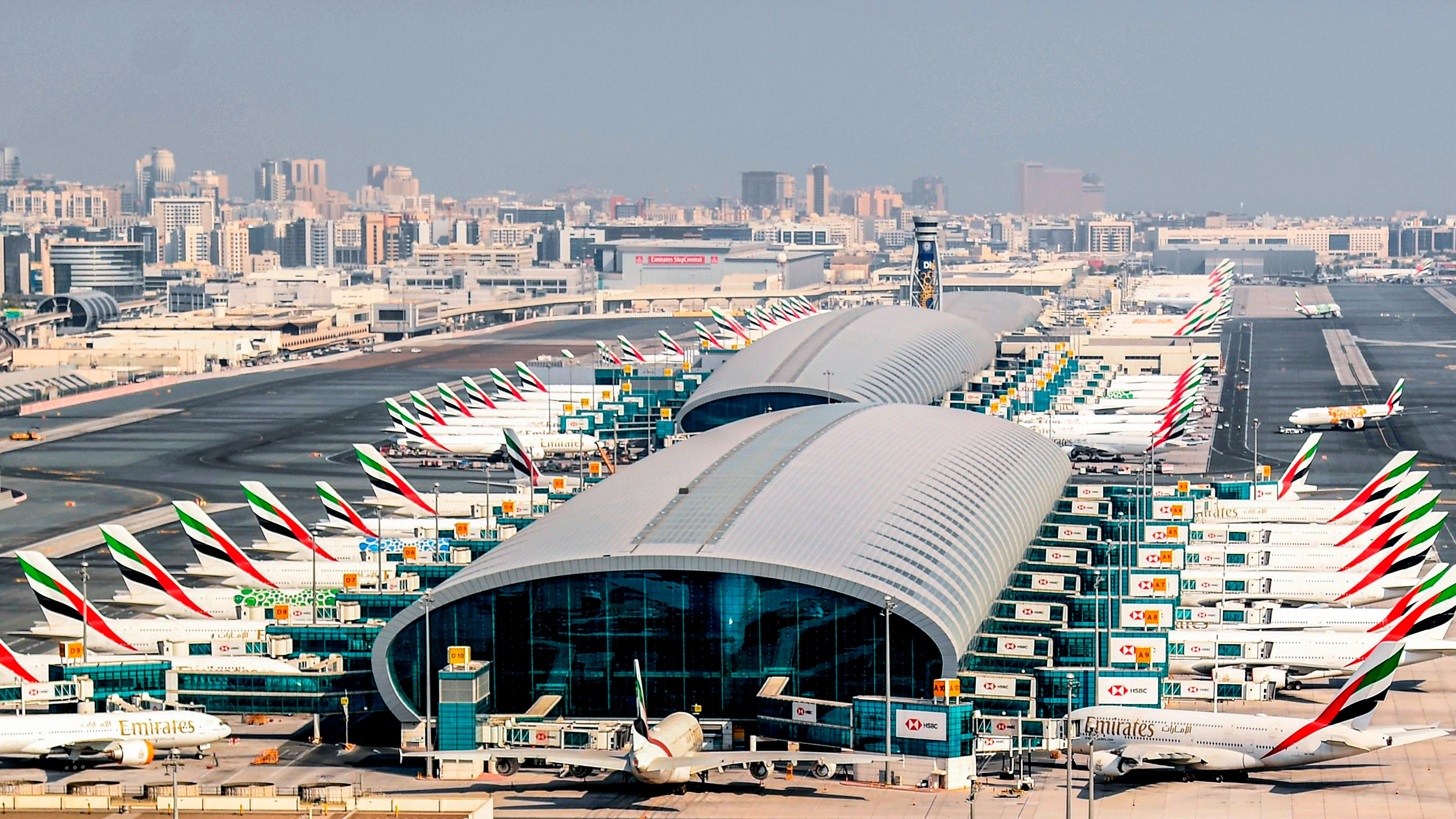 Middle East airspace closures ground major airlines and disrupt flights worldwide